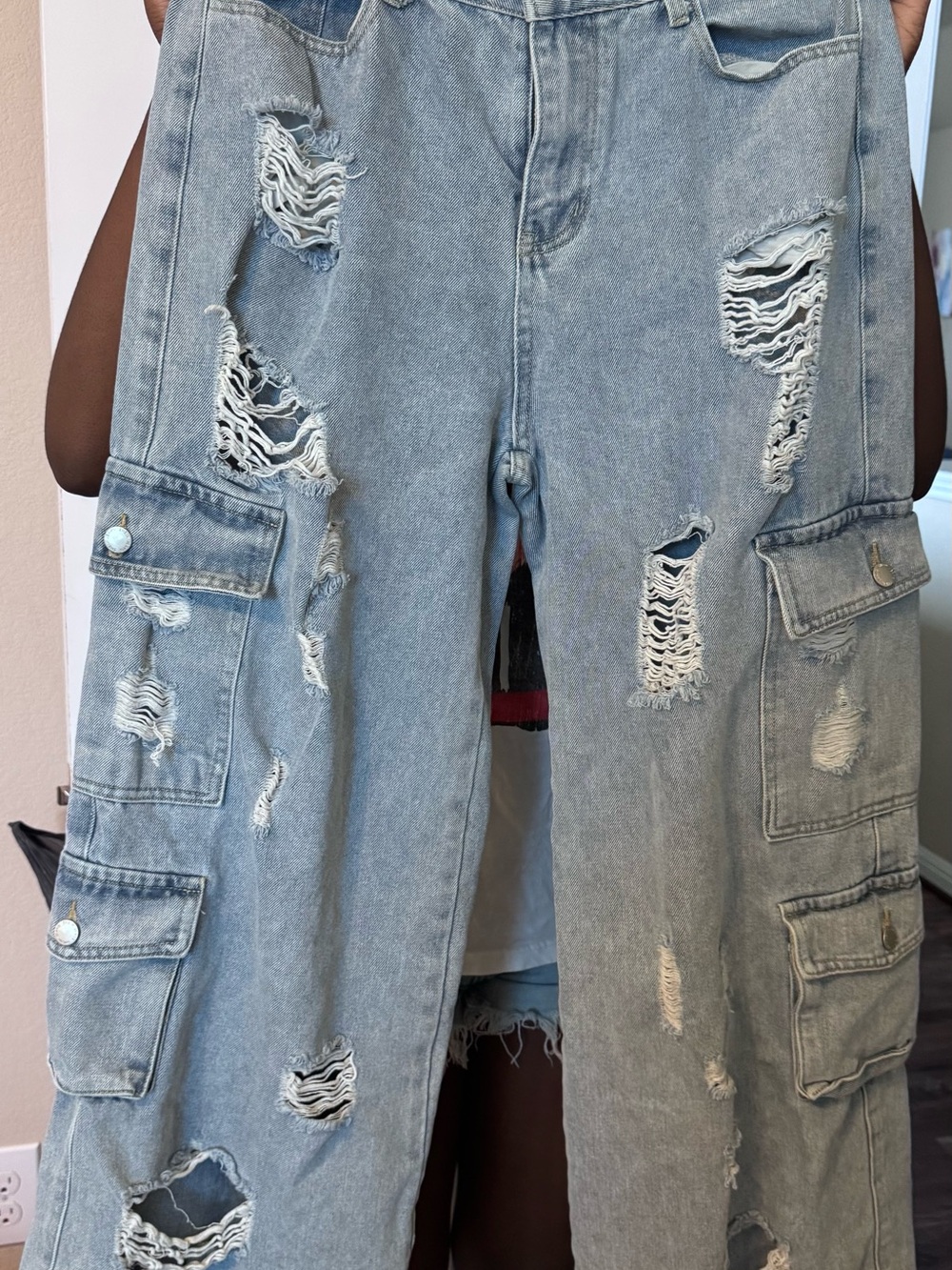 SHEIN Light Blue Distressed Women’s Slim Jeans